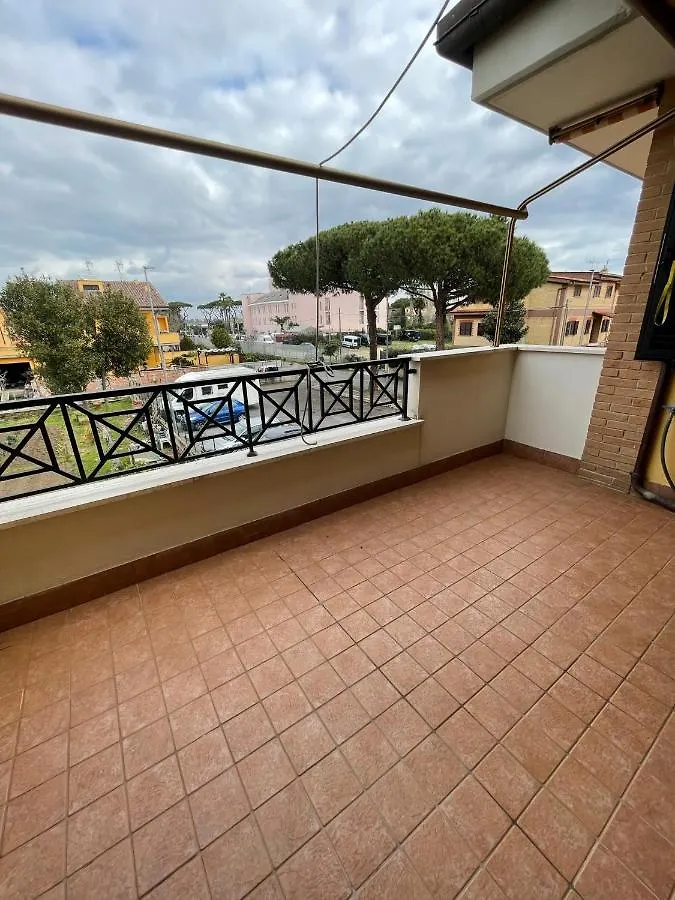 La Casa Di Flora Aeroporto Di Fiumicino Villa Italy