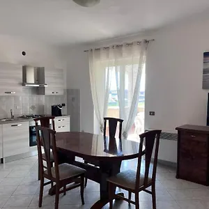 Apartment Fco Airport Titina's House, Fiumicino